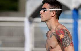 In the 50 metre freestyle, he won 3 medals in a row at the world championships in 2015, 2017 and 2019 (2 silver and 1 bronze). Bruno Fratus Watercolor Tattoo Celebrities Bruno