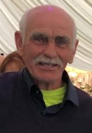 This tribute from Canon Nancy Mead, President, also contains Dean Robert's  obituary from The Telegraph ... I hope you don't have to subscribe to read  it from Casa Anglicana's website embedment ...