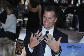 Yes, the ring brady earned on sunday was placed on the middle finger, not the ring finger. Tom Brady Patriots Receive Sixth Super Bowl Rings Upi Com