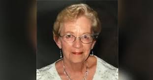 Leslie Wicks's Instagram, Twitter & Facebook