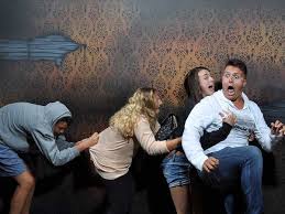 Hilarious Haunted House Photos Are The Funniest Part Of Halloween Funny Poses Pose Reference Draw The Squad