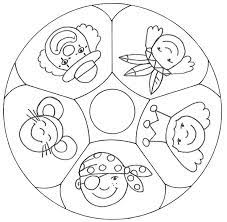 Gerne erstellen wir auch ihre ganz persönliche malvorlage nach ihren vorgaben von einem foto auf dieser kinderseite finden sie ausmalbilder, mandalas, mandalas für kinder und. Malvolage Mutter Ein Mandala Mit Funf Verschiedenen Verkleidungen Fur Karneval Karneval Basteln Kindern Karneval Basteln Faschingsdeko Basteln