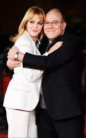 Io ero innamorata di lui da sempre, dice gerini, abbiamo fatto due film di seguito con verdone. Claudia Gerini Carlo Verdone E L Amore Che Non Arriva Al Momento Giusto