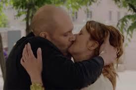 Des news, des images, des vidéos et le casting sur plus belle la vie. Luna Et Guillaume N Arrivent Pas A Resister A Leurs Pulsions Sexuelles