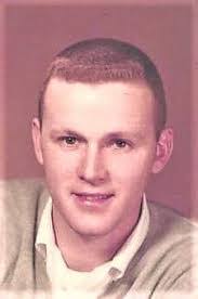 Lee Erb's Instagram, Twitter & Facebook