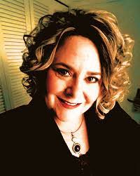 Kristin Buck's Instagram, Twitter & Facebook