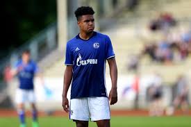 Includes the latest news stories, results, fixtures, video and audio. Schalke 04 Give Weston Mckennie A Five Year Contract Extension Stars And Stripes Fc