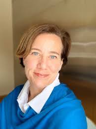 Melissa Dugan's Instagram, Twitter & Facebook