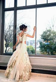 Indian Bride Reception Portrait Http Www Maharaniweddings Com Gallery Photo 70338 H Wedding Reception Outfit White Indian Wedding Dress Indian Wedding Dress