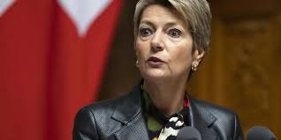 Karin Keller-Sutter sichert Ukraine weitere Unterstützung zu