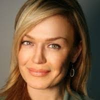 Annie Silvester's Instagram, Twitter & Facebook