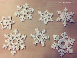 Schneeflocken Basteln Aus Bugelperlen Handmade Kultur Schneeflocken Basteln Basteln Basteln Bugelperlen