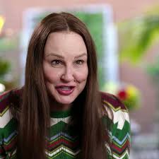 Melissa Lucarelli Bio