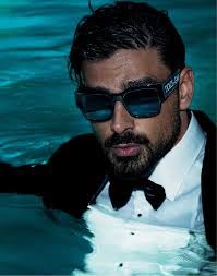 Alex Pilot's Instagram, Twitter & Facebook