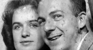 Vì sao ông Trump ký lệnh giải mật toàn bộ hồ sơ vụ ám sát Tổng thống  Kennedy?