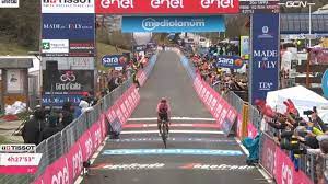 Alberto bettiol gana la etapa 18 del giro de italia, egan bernal sigue en maglia rosa 27/05/2021 etapa 18 Spn7sczsau5ksm