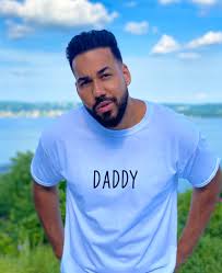 Discover all romeo santos's music connections, watch videos, listen to music, discuss and download. Romeo Santos On Twitter Happyfathersday