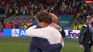 Roberto mancini e gianluca vialli, un'amicizia che dura dai tempi della mitica sampdoria a cavallo tra anni ottanta il c.t. Qt4yfadw8hhiom