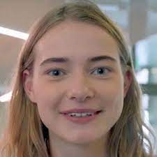 Sinds 2018 presenteert ze ook een online serie. Emma Wortelboer Bio Family Trivia Famous Birthdays