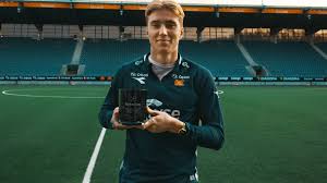 Торстведт кристиан / thorstvedt kristian. Na Prisen Eliteserien Thorstvedt Har Tatt Eliteserien Med Storm Han Hadde Vinnerskallen Tidlig