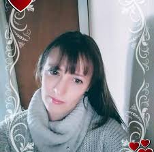 🩷A beautiful 8.5cm heart crafted from memorial flowers in memory of a  beloved mum. This long lasting keepsake, made with resin, can be treasured  for years to come.