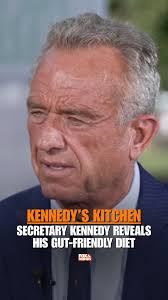 Good morning from our coast-to-coast host! Steve Doocy reports live from  sunny Florida ☀️ — tune in to see who his special guests are this morning!