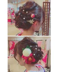前撮りしてきた メイクは舞妓さん風にしたくて 目尻に赤いラインを 髪飾りは和風にしたくてかんざしと椿 メイク 舞妓さん風 どうしても刺したかった かんざし かんざしヘア 水牛の角 椿 成人式 成人式前撮り 成人式ヘア 髪飾り