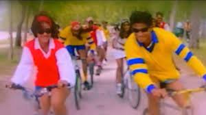 Two best friends anjali and rahul are set apart, when a new girl named, tina, enters rahul's life. World Bicycle Day Kajol Tripped In This Funny Kuch Kuch Hota Hai Bts Video Watch Shah Rukh Khan S Reaction Celebrities News India Tv