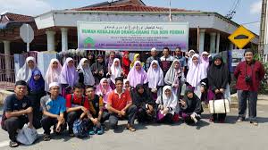 Kesedihan ayah di rumah orang tua. Nor Mastura Marni On Twitter Menitis Air Mata Melawat Rumah Kebajikan Orng Tua