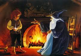 It S Some Kind Of Elvish I Can T Read It Gandalf What Do You See Can You See Anything Frodo Nothing There S Nothing Gandalf Sighs In Relief Frodo Wa El Senor De Los Anillos Tolkien Gandalf