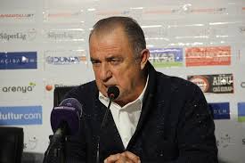 Daha önce galatasaray spor kulübü başkanlığını yapmış olan iş adamı faruk süren 'in damadıdır. Son Dakika Galatasaray Baskan Adayi Burak Elmas Terim Secim Malzemesi Yapilmamali