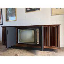 Content updated daily for tv stereo console. Vintage Mid Century Modern Rca Tv Stereo Console Chairish