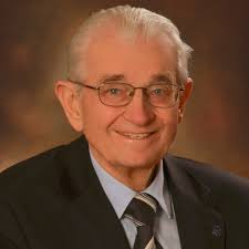 Transitioning Towards Net Zero Emissions in the Chemical and Process  Industries: A Holistic Perspective[v1]