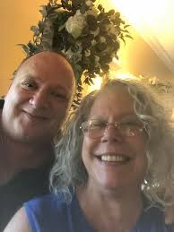 What kind of wieners does Dave's marketplace sell in their post wrapped  packages?