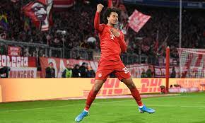 Insgesamt gab bayer am freitag die. Bayern Munich Wonderkid Joshua Zirkzee Reveals He Almost Joined Everton Daily Mail Online