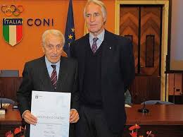 Il suo debutto in un grande evento avviene a soli diciannove anni, in occasione dei campionati europei del 1971, quando conquista un. E Morto Carlo Vittori Il Tecnico Di Pietro Mennea E Non Solo