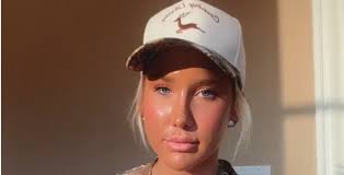 Savannah Chrisley is catching some pretty intense heat as fans accuse her  of exploiting her little sister Chloe. Here's what fans have had to say  about it.