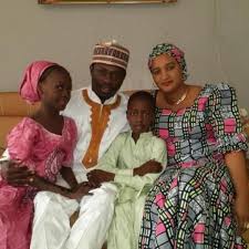 Captain hosa okunbo, a billionaire business entrepreneur, businessman, philanthropist, and certified commercial pilot, has died. Famous Actor To Marry His Second Wife Information Nigeria