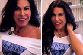 Marília Pêra faz comemoração dupla