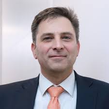 Angela Lloyd's Instagram, Twitter & Facebook