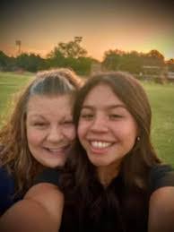 Carrie Staats's Instagram, Twitter & Facebook