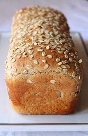 Pane di kamut le ricette di casa nostra i panini che vedete nella foto sono fatti in casa con la farina di kamut, olio d'oliva, lievito di birra, sale e acqua. Pane Di Kamut Fatto In Casa Con Semini E Fiocchi D Avena Le Mie Ricette Con E Senza