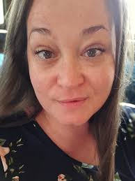 Introduction of a cat rescue director and animal lover