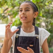 La historia de Allison, la niña emprendedora que logró ayudar a su familia  a salir de la crisis