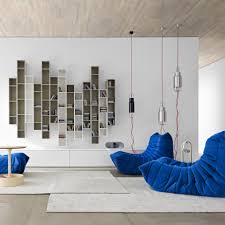 A seat dreamt up especially for afternoon. Togo Sessel Designer Michel Ducaroy Ligne Roset