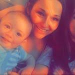 Holly Pantoja's Instagram, Twitter & Facebook