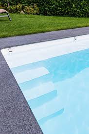 Eine schwimmbadleiter oder pooltreppe gehört zur grundausstattung eines jeden pools. Pooltreppe Mit Sitzbank Gartenpools Pool Im Garten Garten