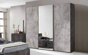 Le camere da letto di mondo convenienza vengono progettate per rispondere a codici sconto mondo convenienza per dicembre 2020. Arredare La Camera Da Letto 5 Armadi Di Mondo Convenienza Deabyday