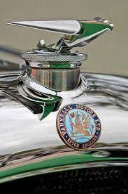 Pin By Jose Mendes On Cars Hood Ornaments Car Hood Ornaments Classic Cars Vintage