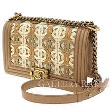 シャネル チェーンショルダーバッグ ボーイシャネル ココマーク メタリック ドバイ限定 chanel バッグ chanel バッグ ショルダーバッグ シャネル